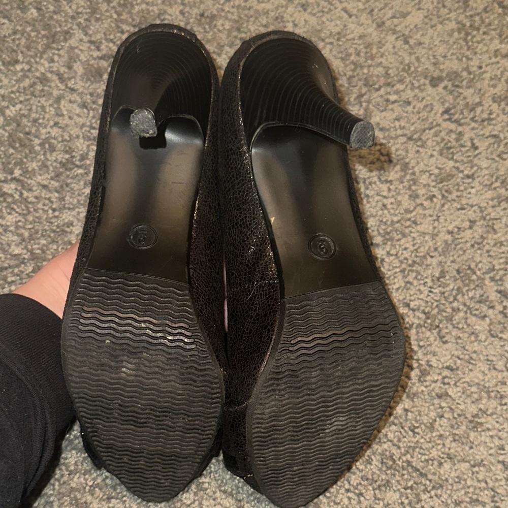 Xhilaration Black Bow Peep-Toe Heels - Picture 3 of 4
